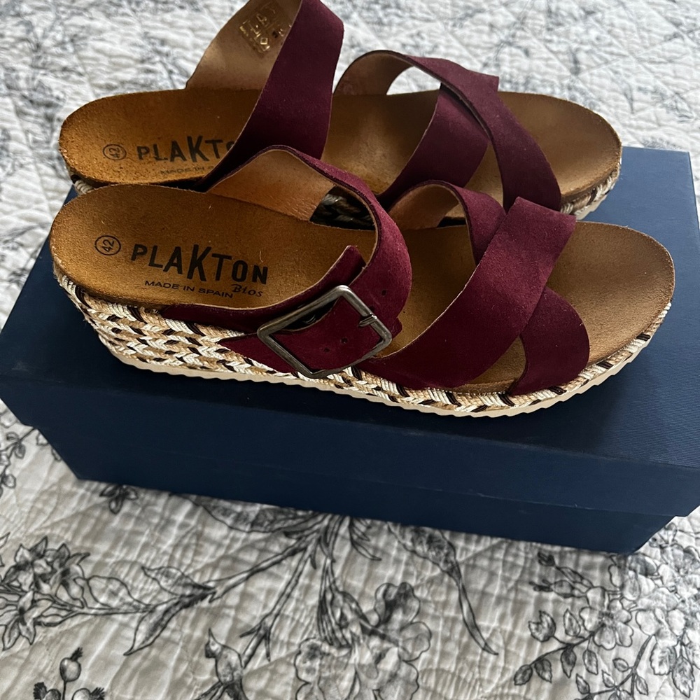 PLAKTON wedge sandals NWOT